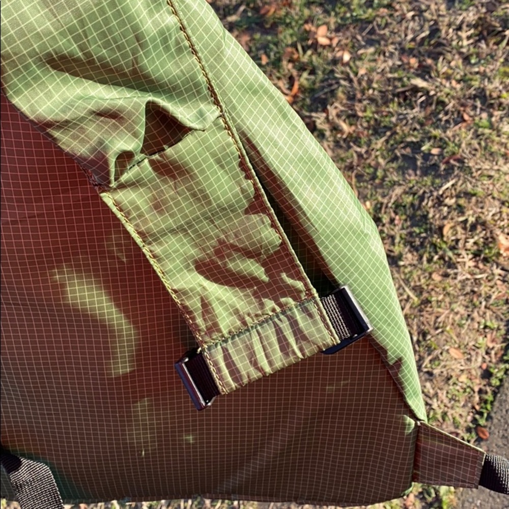 Strap Back Pack - Picture 2 of 3